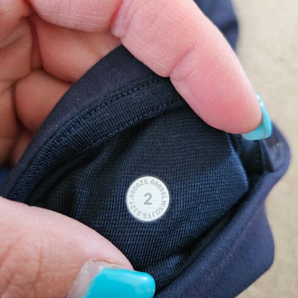Lululemon Instill High-Rise Tight 25"
True Navy 2 - Picture 5 of 8